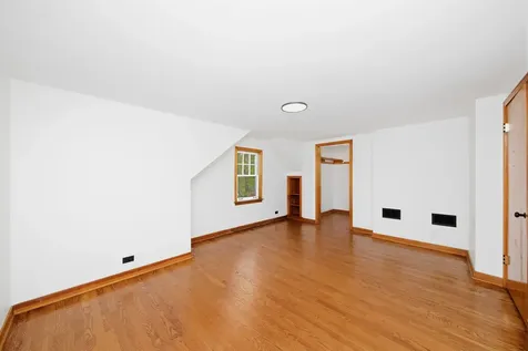 18409 Oakwood Avenue Lansing IL 60438