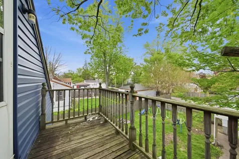 18409 Oakwood Avenue Lansing IL 60438
