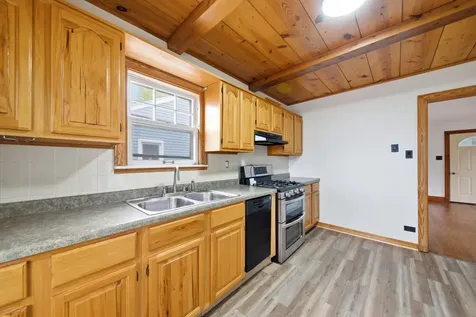 18409 Oakwood Avenue Lansing IL 60438