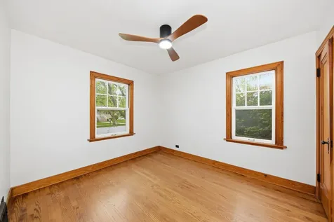 18409 Oakwood Avenue Lansing IL 60438