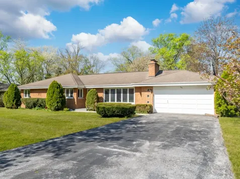404 Tomah Avenue Prospect Heights IL 60070