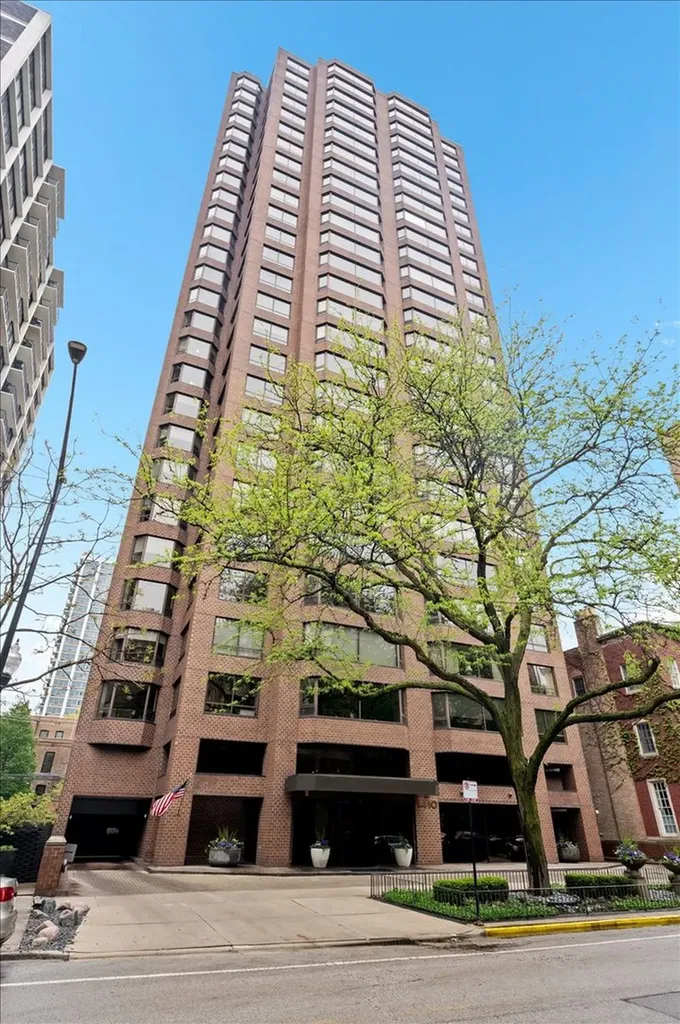 1410 North State Parkway Chicago IL 60610