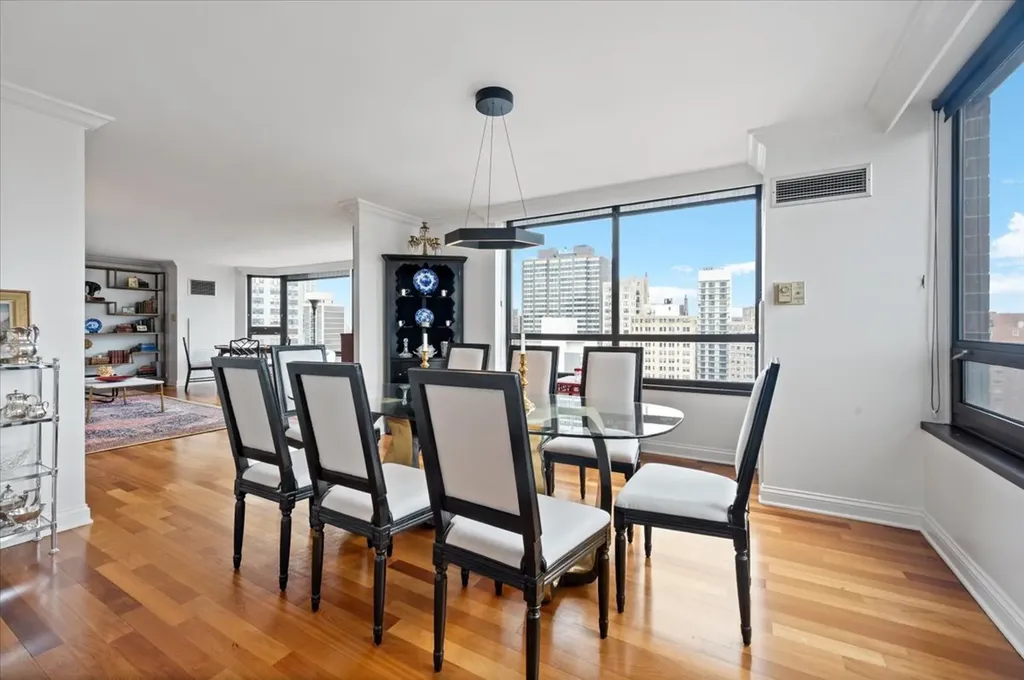1410 North State Parkway Chicago IL 60610