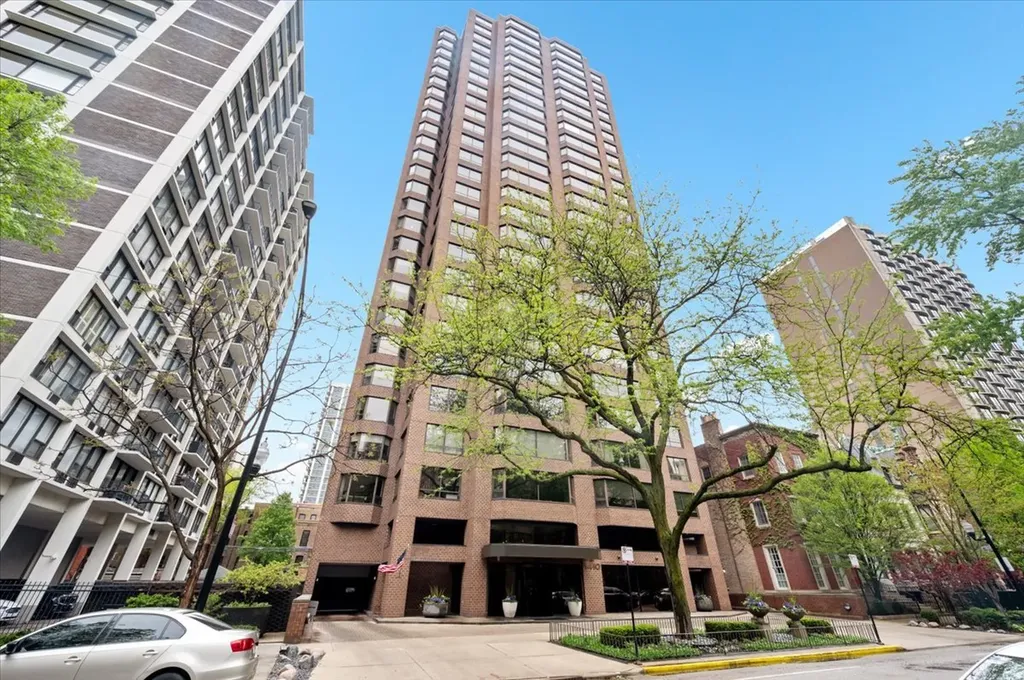 1410 North State Parkway Chicago IL 60610