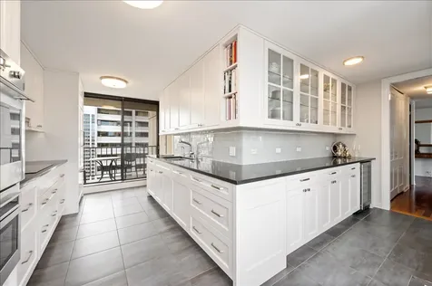 1410 North State Parkway Chicago IL 60610