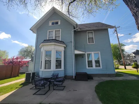 738 11TH Street Lasalle IL 61301