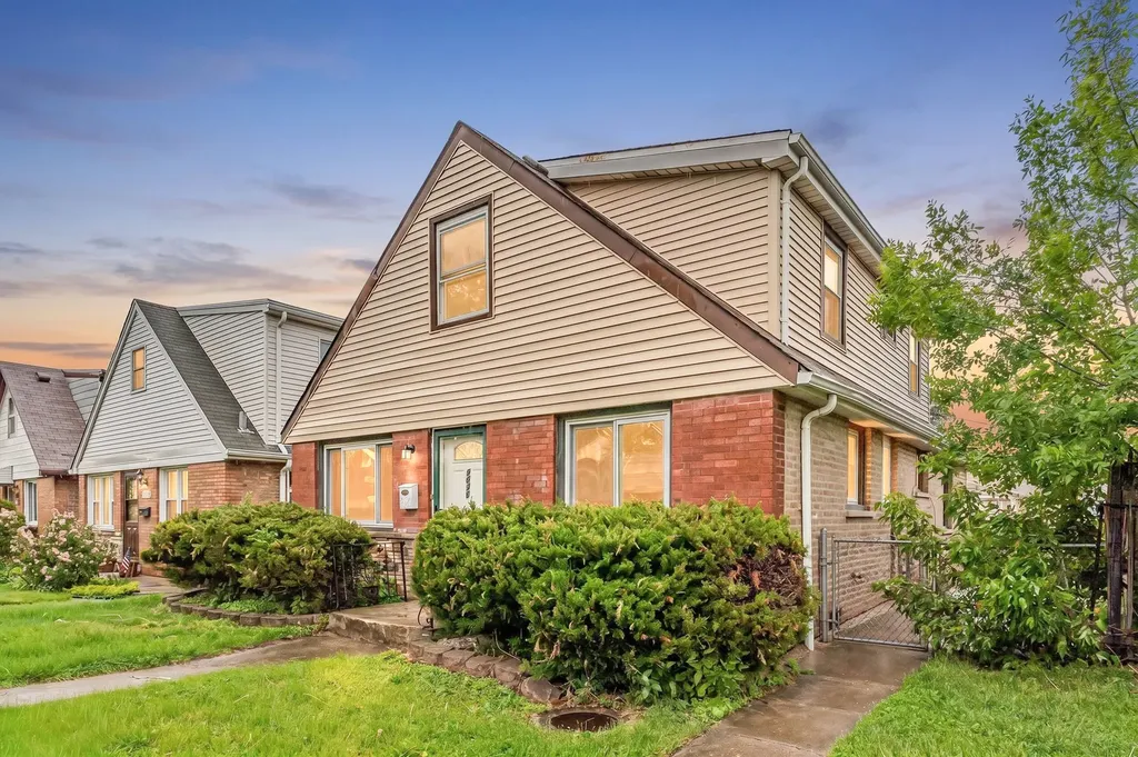 6031 South Merrimac Avenue Chicago IL 60638