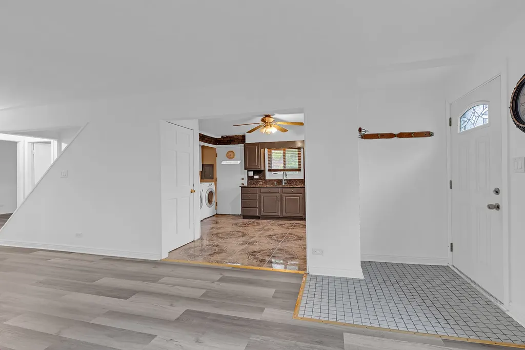 6031 South Merrimac Avenue Chicago IL 60638