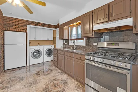 6031 South Merrimac Avenue Chicago IL 60638