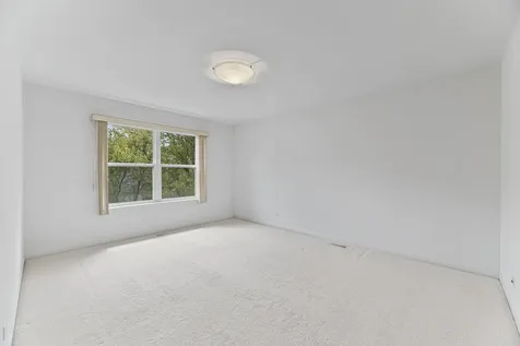 47 Holabird Circle Highwood IL 60040