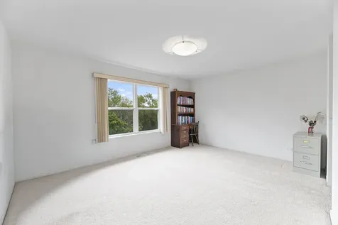47 Holabird Circle Highwood IL 60040