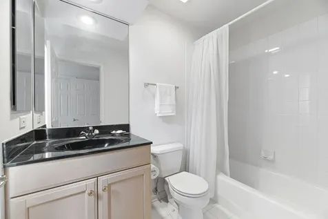 47 Holabird Circle Highwood IL 60040