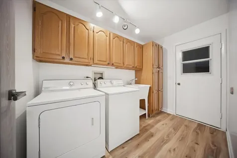 567 Cress Creek Lane Crystal Lake IL 60014