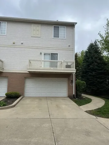 863 Pheasant Trail St. Charles IL 60174
