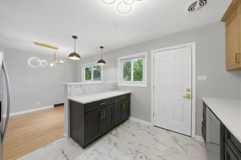 16611 Marshfield Avenue Markham IL 60428