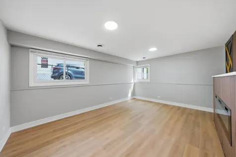 16611 Marshfield Avenue Markham IL 60428