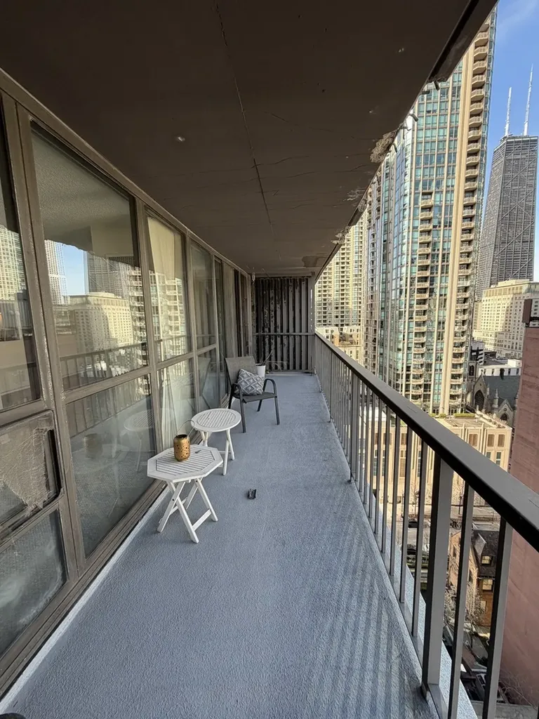 10 East Ontario Street Chicago IL 60611