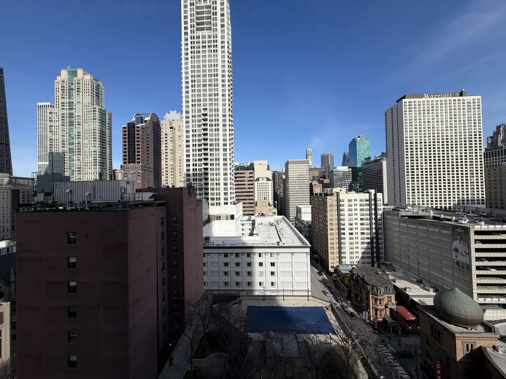 10 East Ontario Street Chicago IL 60611