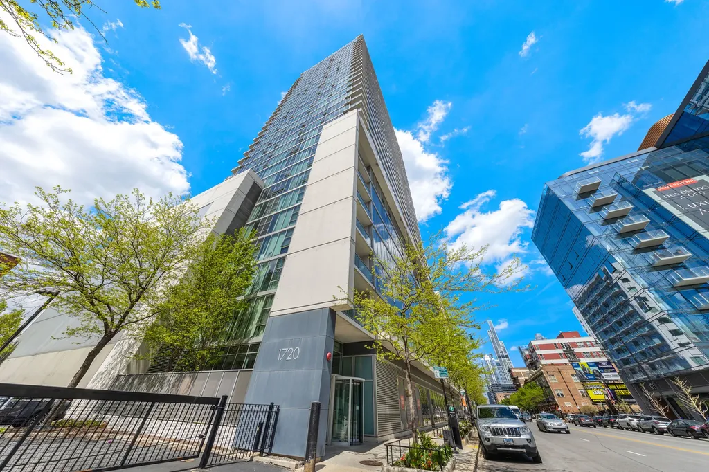 1720 South Michigan Avenue Chicago IL 60616