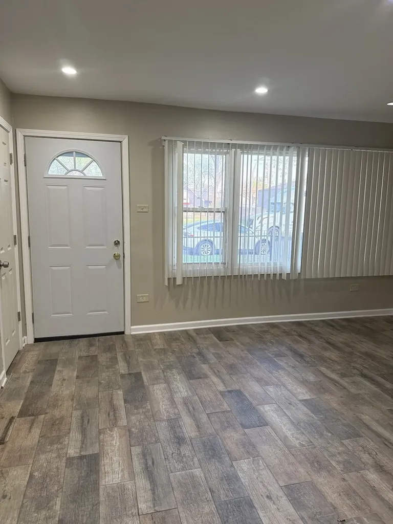 4764 South Shields Avenue Chicago IL 60609