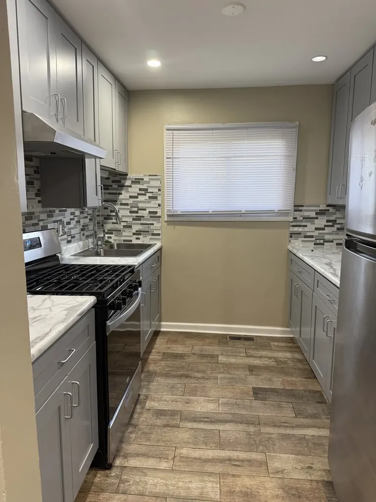 4764 South Shields Avenue Chicago IL 60609