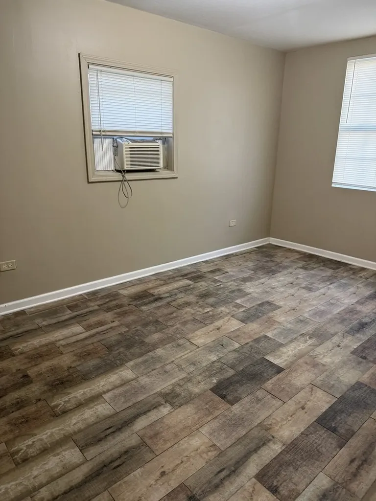 4764 South Shields Avenue Chicago IL 60609