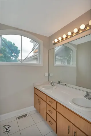 8590 Tullamore Drive Tinley Park IL 60487