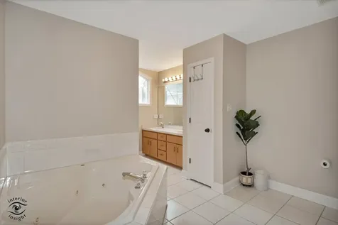8590 Tullamore Drive Tinley Park IL 60487