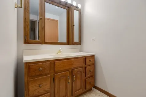 1791 Barnhill Drive Mundelein IL 60060
