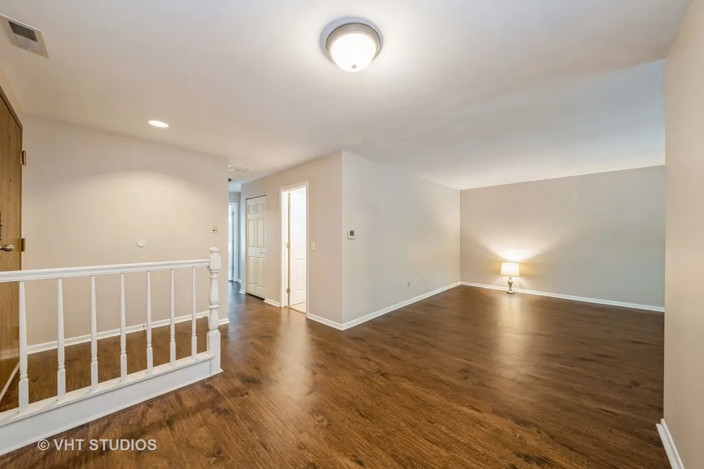 841 Cross Creek Court Roselle IL 60172