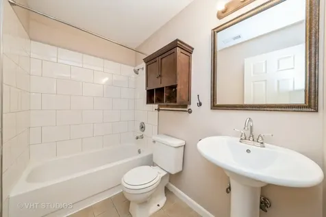 841 Cross Creek Court Roselle IL 60172