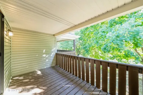 841 Cross Creek Court Roselle IL 60172