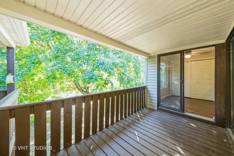 841 Cross Creek Court Roselle IL 60172