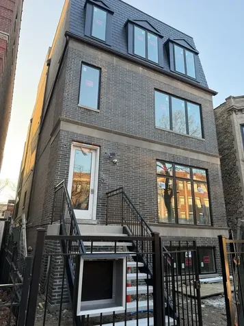 3740 North Racine Avenue Chicago IL 60613