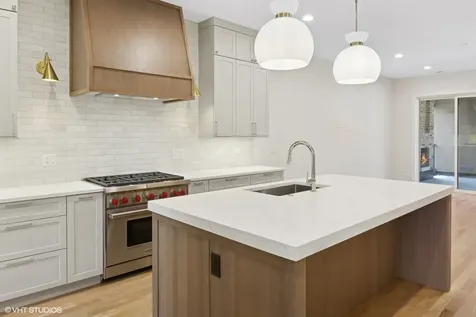 3740 North Racine Avenue Chicago IL 60613