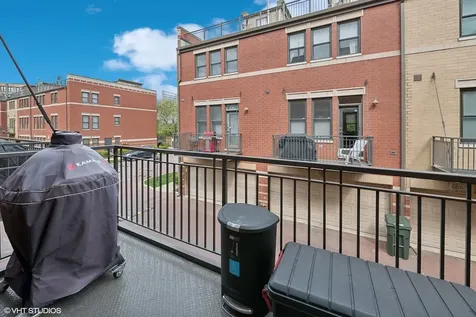 1053 North Kingsbury Street Chicago IL 60610