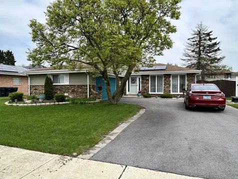 16625 Kenwood Avenue South Holland IL 60473