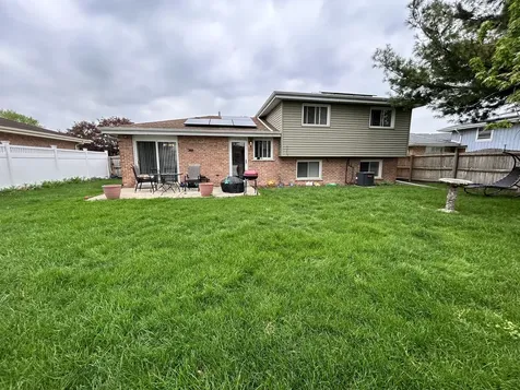 16625 Kenwood Avenue South Holland IL 60473