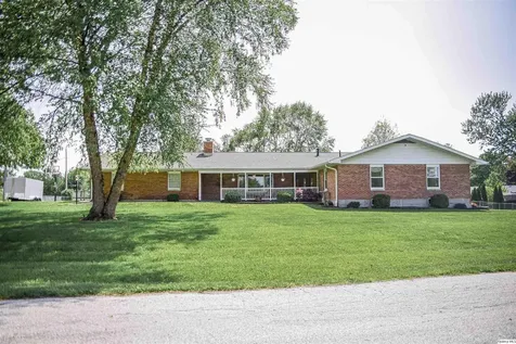 3210 Golf Drive Quincy IL 62301