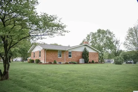 3210 Golf Drive Quincy IL 62301