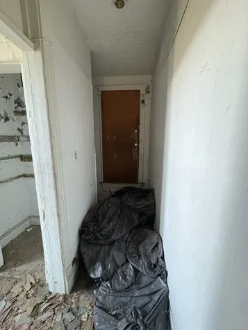 318 West 75th Street Chicago IL 60620