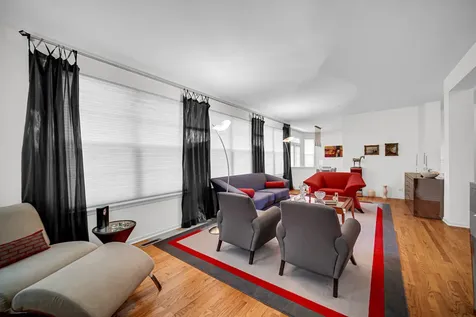 48 Wellesley Circle Northbrook IL 60062