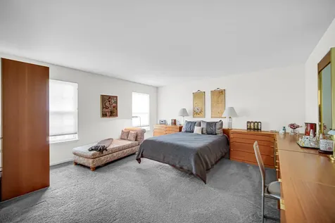 48 Wellesley Circle Northbrook IL 60062