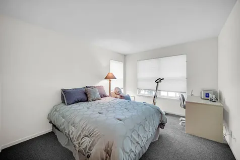48 Wellesley Circle Northbrook IL 60062