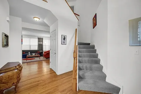 48 Wellesley Circle Northbrook IL 60062