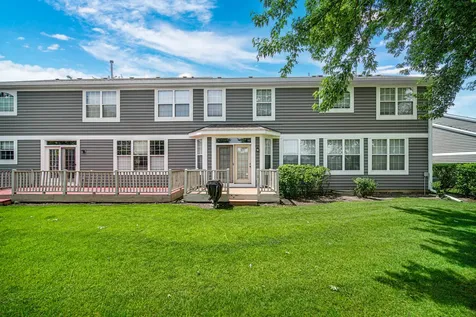 48 Wellesley Circle Northbrook IL 60062