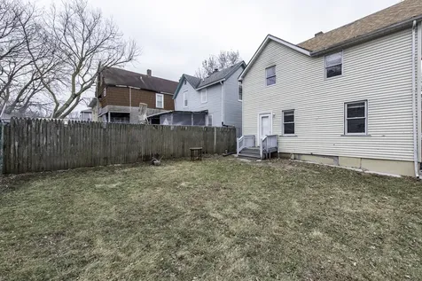 205 South Park Avenue Waukegan IL 60085