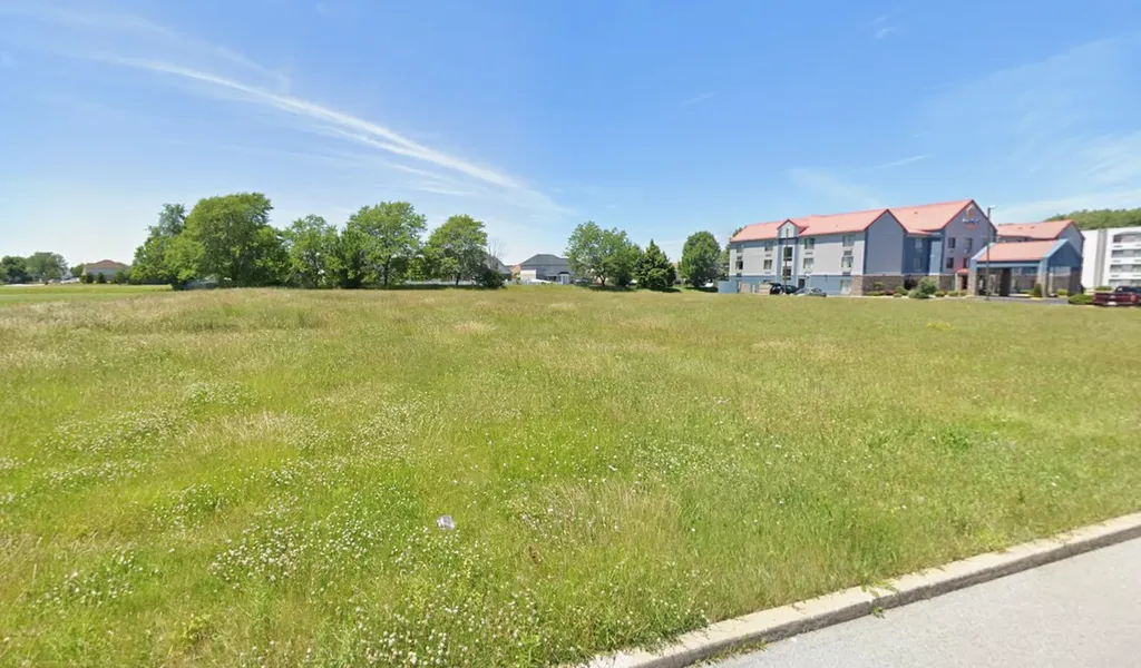 2215 Bensley Avenue Lansing IL 60438