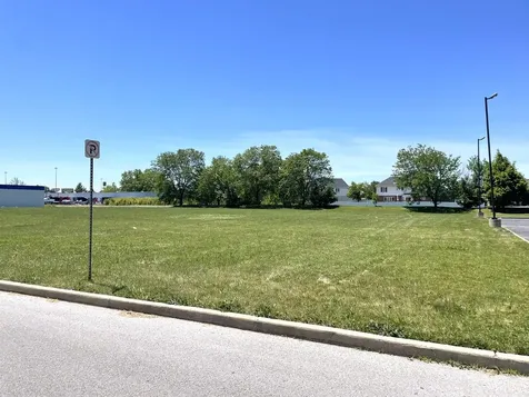 2215 Bensley Avenue Lansing IL 60438