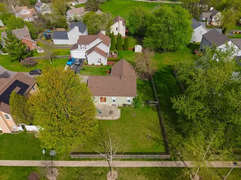 2022 North Aspen Drive Woodstock IL 60098